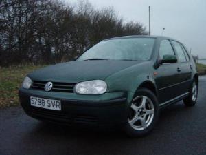 dezmembrez vw golf 5