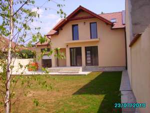 Casa noua tip vila