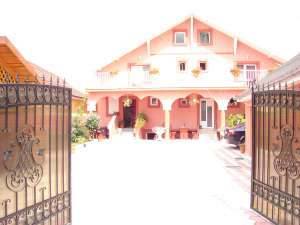 INCHIRIERE CASA