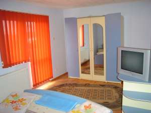 INCHIRIERE CASA