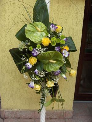ARANJAMENTE FLORALE NUNTA,    BOTEZ,    FLORI NUNTA,    COCARDE,    ARCADA / STALPISORI FLORI,    BU