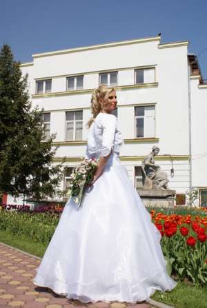 Vand rochie mireasa white lady