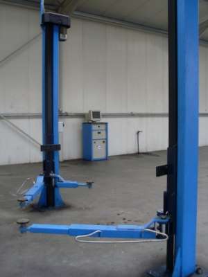 Vand elevator Hoffman, an fabricatie 2006,  2coloane, 3tone