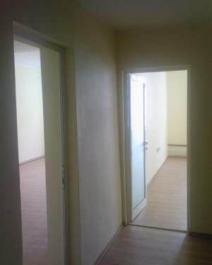 Inchiriez Apartament pretabil birouri/cabinete