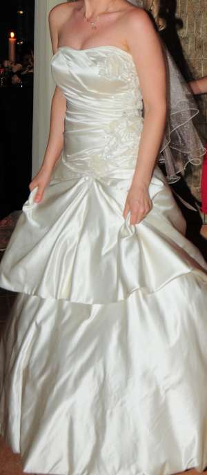 Rochie de mireasa superba