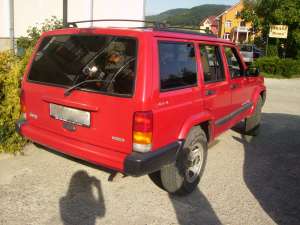 Vand Jeep Cherokee Sport din 2001