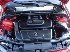 BMW 320d ROSU E90