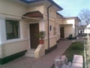 Casa 4 camere ,  107 mp,  teren 585 mp ,  Ploiesti ,  Bunavestire