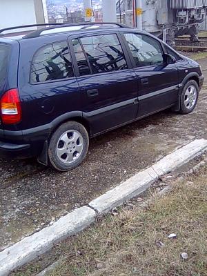 opel zafira