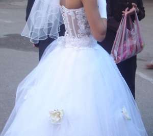 Vand rochie de mireasa