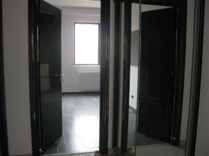 Apartament 3 camere de vanzare