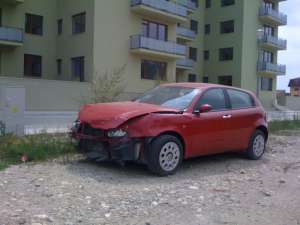 Vand Alfa Romeo 147 sport coupe 2001 avariat din Timis