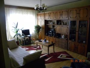 VAND APARTAMENT 3 CAM BABENI- VL