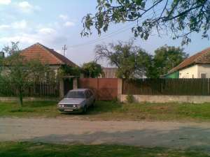 VAND CASA IN LOCALITATEA FELCHERIU , COMUNA OSORHEI