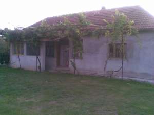 VAND CASA IN LOCALITATEA FELCHERIU , COMUNA OSORHEI