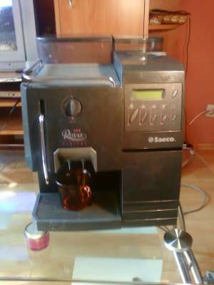 inchiriez aparate de cafea saeco