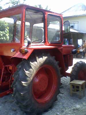 Vind Tractor UTb 445 dt Super