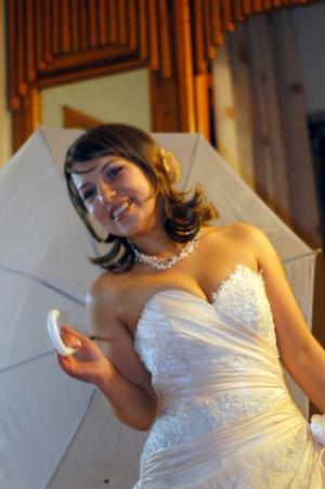 vand rochie de mireasa