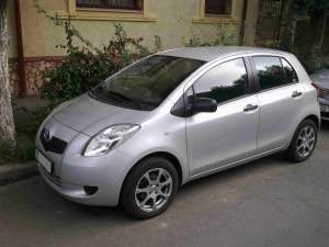 toyota yaris 1, 3 - 87 cp -2008