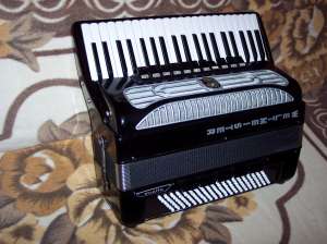 ACORDEON WELTMEISTER SUPITA 120 BASI