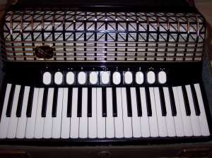ACORDEON HOHNER ATLANTIC IV DELUXE 120 BASI