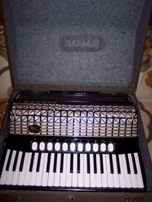 ACORDEON HOHNER ATLANTIC IV DELUXE 120 BASI
