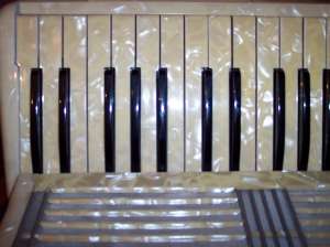 ACORDEON HOHNER 80 BASI