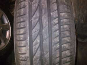 vand 1 buc anvelopa bridgestone turanza 205/60 r15 91h pret 100 lei (anvelopa este aproape noua),  s