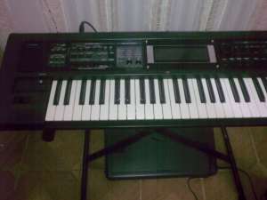 vand sau schimb roland gw8 cu program de nunta cu korg pa 80