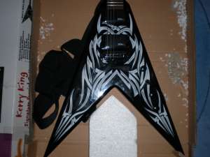 Vand Chitara Electrica KERRY KING V Signaature edition +Amplificator +Cablu