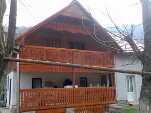 inchiriez cabana in marisel col.