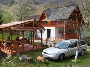 inchiriez cabana in marisel col.