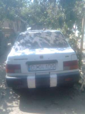 vand dacia nova avariata