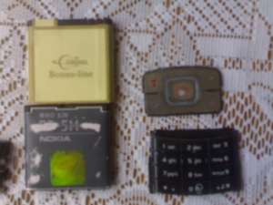 vand mai multe piese pentru nokia 6500 sau sony ericsson w350