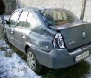 renault symbol avariat