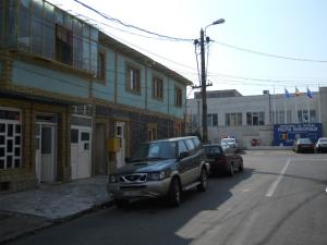 Vand casa cu activitati comerciale PRET CRIZA!