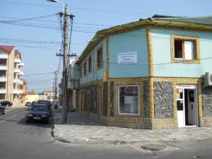Vand casa cu activitati comerciale PRET CRIZA!