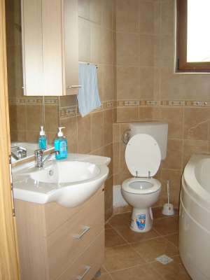 Vand apartament cu 3 camere