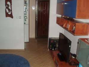schimb apartament 2 camere+auto