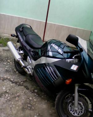 ocazie !!!!!!!SUZUKI RF 900 R PRET FIX