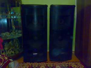 3 BOXE MACKIE + MIXER MACKIE ACTIVE !!!