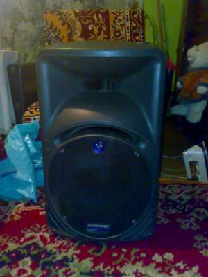 3 BOXE MACKIE + MIXER MACKIE ACTIVE !!!