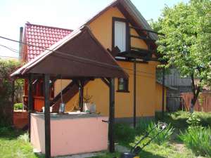 Vand casa si curte 2300 mp