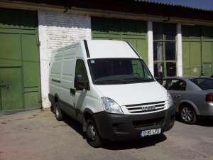 Inchiriez duba Iveco Daily