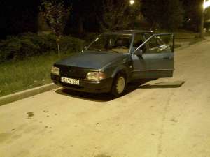 Ford Escort 1990,  1600 cm,  diesel,  ireprosabil,  acte la zi + piese de schimb