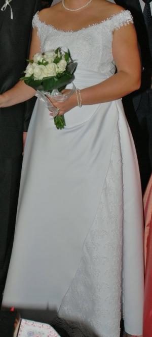 vand rochie de mireasa