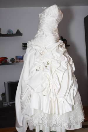 vand rochie mireasa Maya Fashion