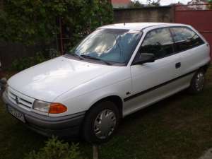 vand opel astra inmatriculat