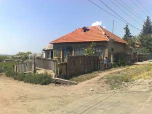 Vand casa dezafectata com Magura jud Teleorman