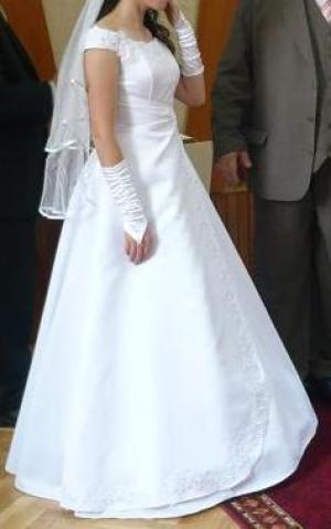 vand rochie de mireasa